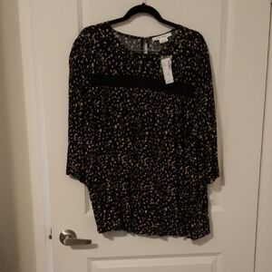Elegant Black and Tan Speckled Blouse